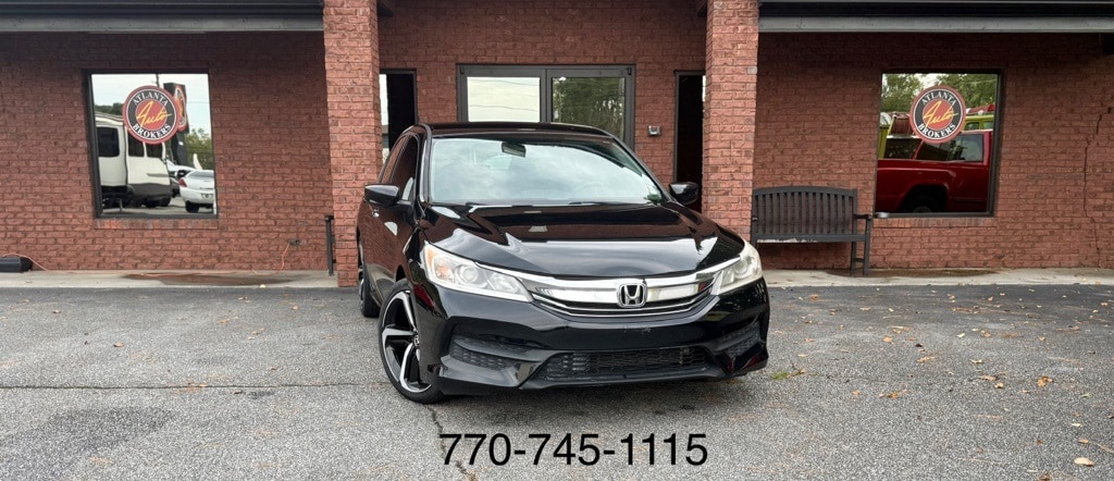 2017 Honda Accord LX's photo