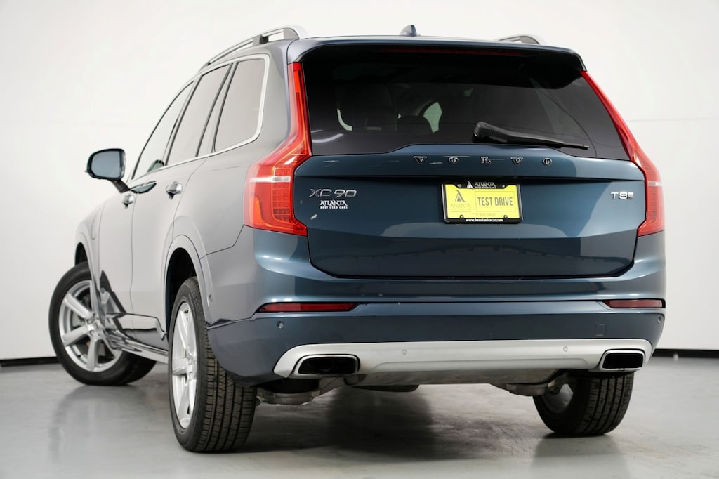 Used 2018 Volvo XC90 Hybrid Momentum w/ Convenience Package SUV