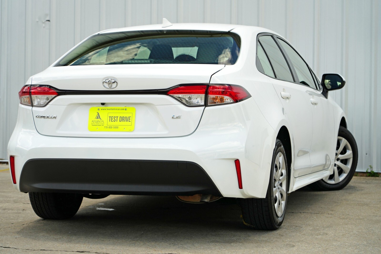 2024 Toyota Corolla LE photo 3