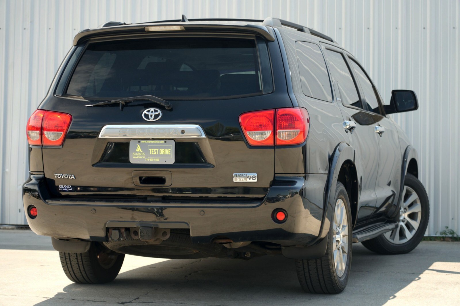 2010 Toyota Sequoia photo 3