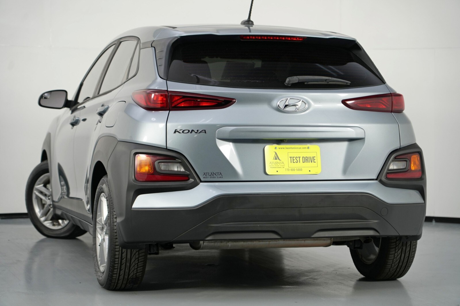 2021 Hyundai Kona SE photo 2