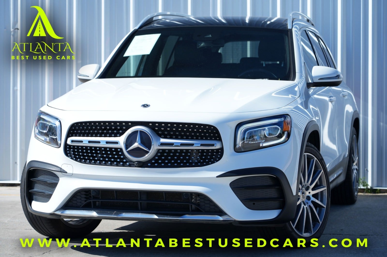 2022 Mercedes-Benz GLB's photo