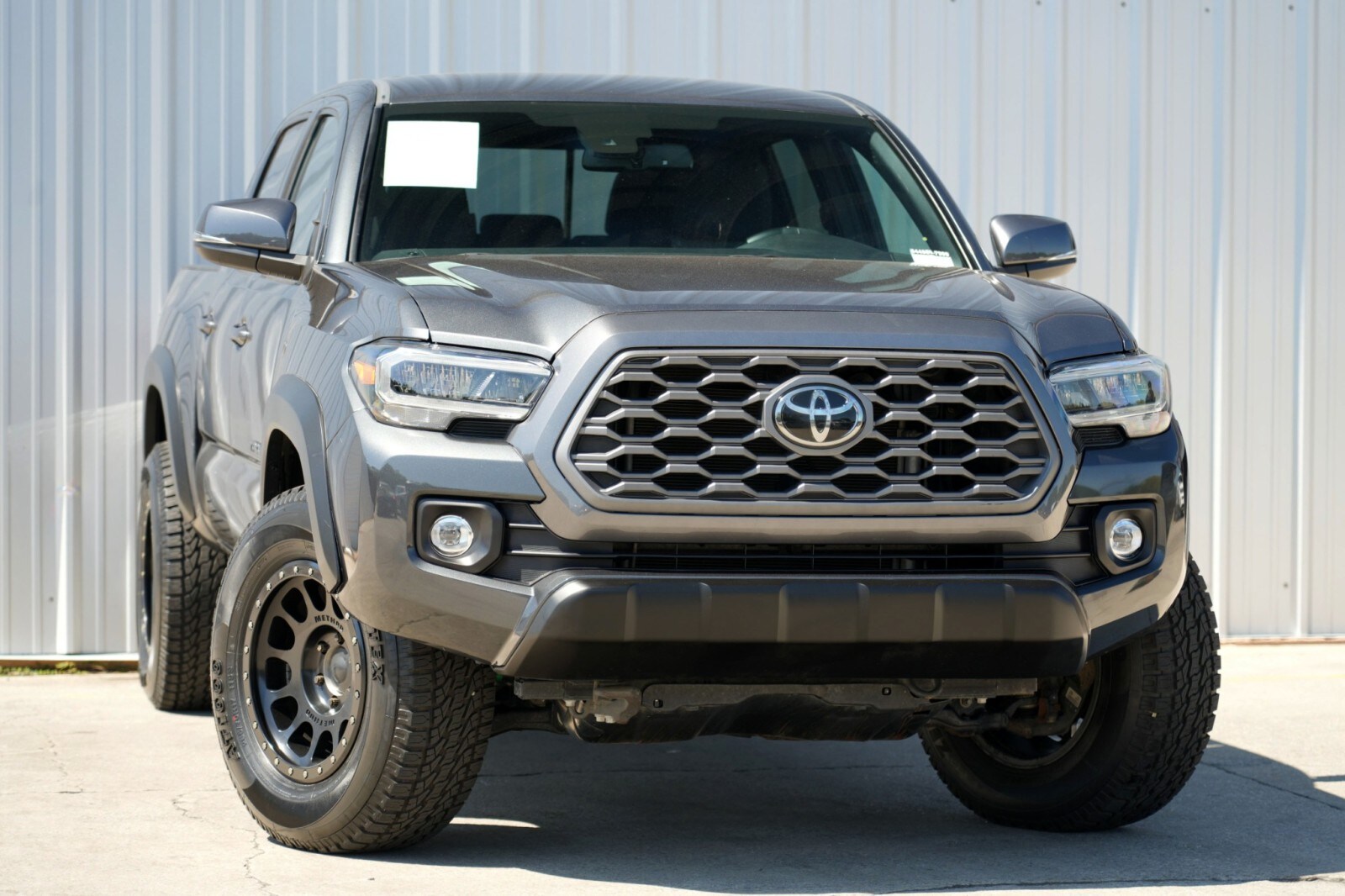 2023 Toyota Tacoma TRD Double Cab photo 2