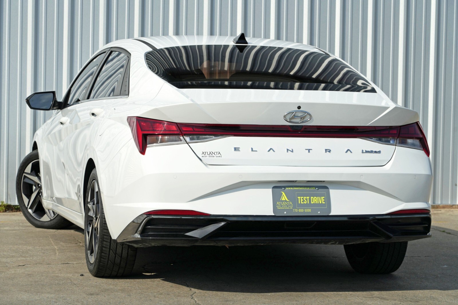 2021 Hyundai Elantra Limited photo 2