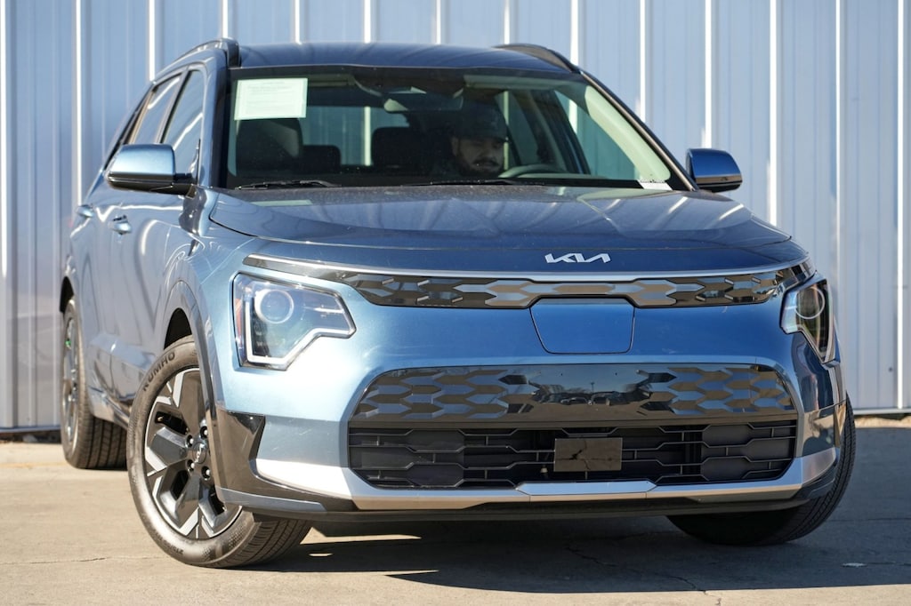 Used 2023 Kia Niro EV Wind SUV