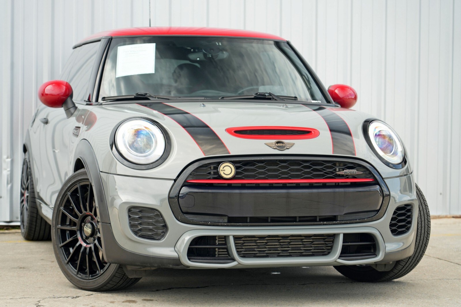 2016 Mini Cooper 2 Door Hardtop photo 2