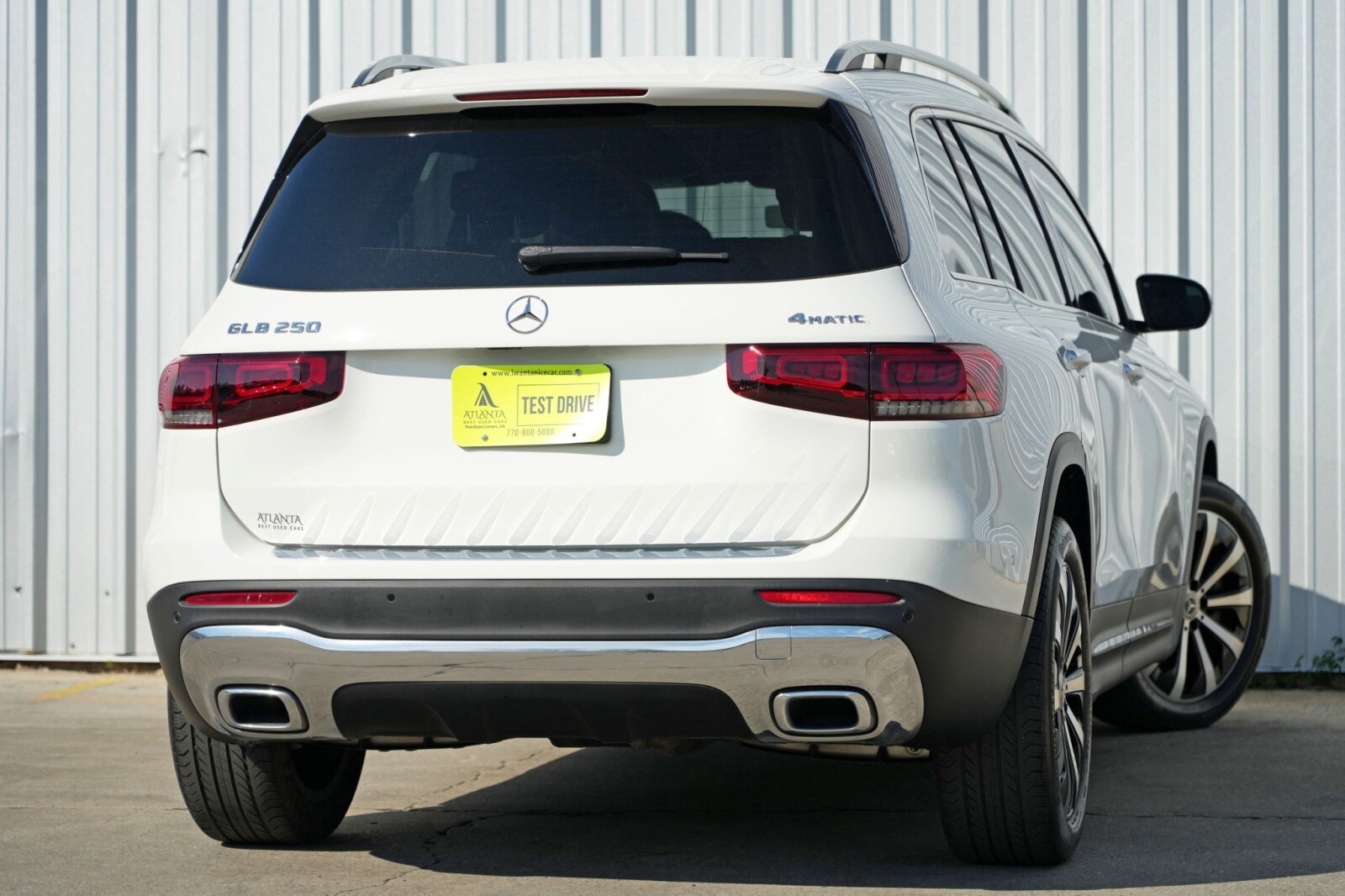 2022 Mercedes Benz GLB 250 photo 3