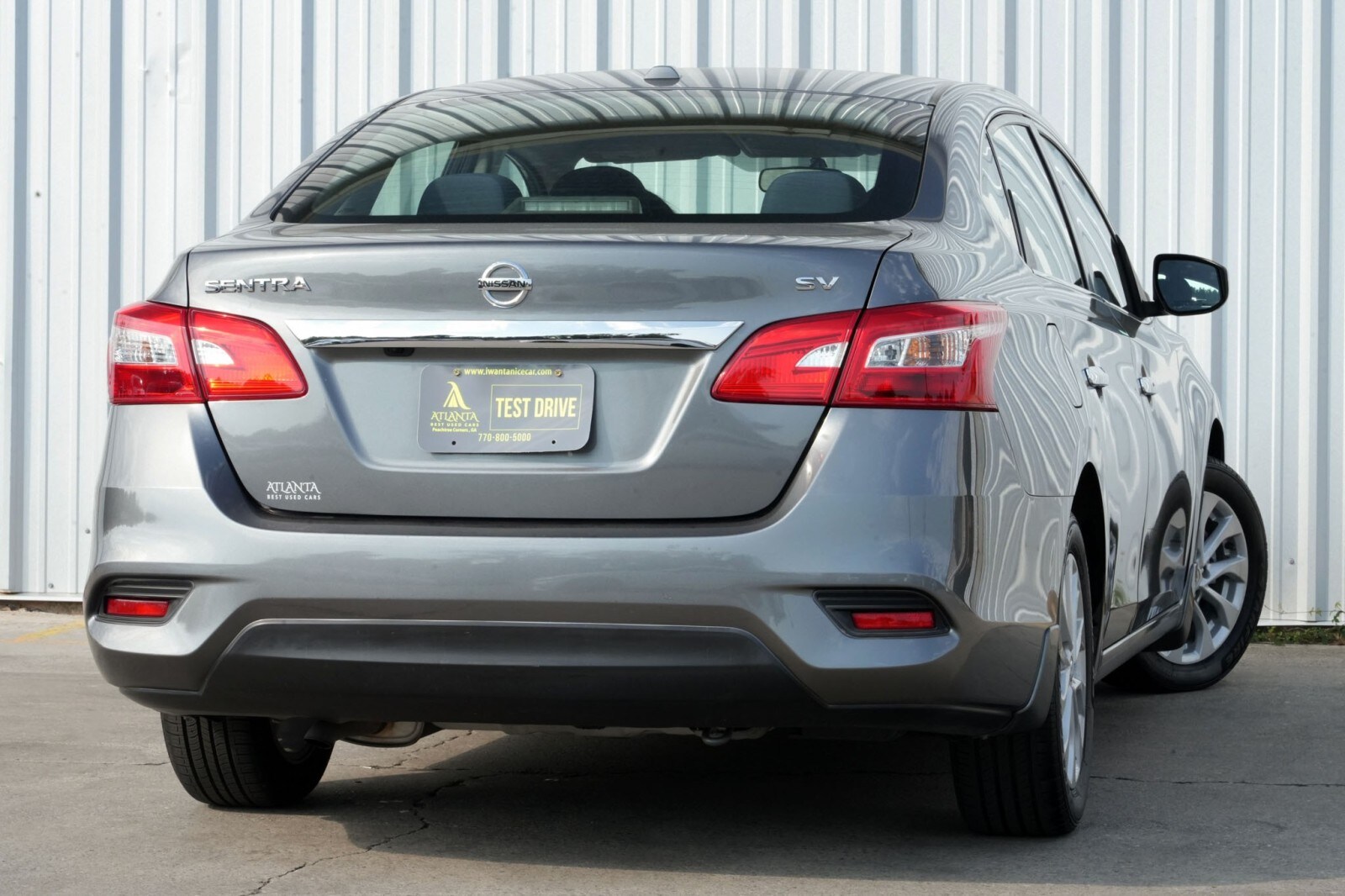 2019 Nissan Sentra SV photo 3