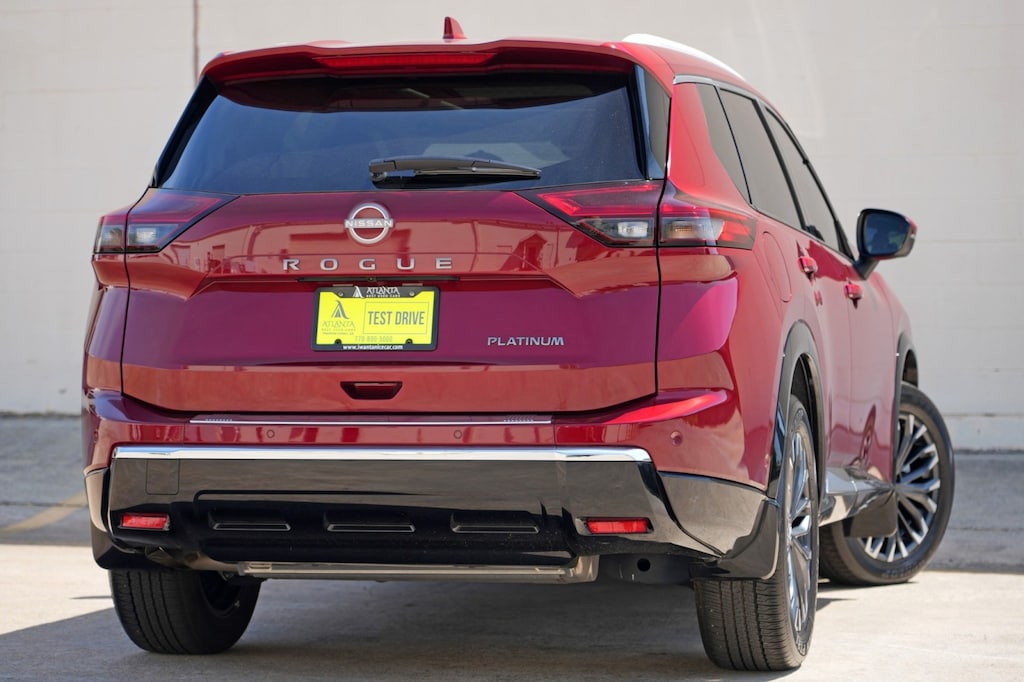 Used 2024 Nissan Rogue Platinum SUV