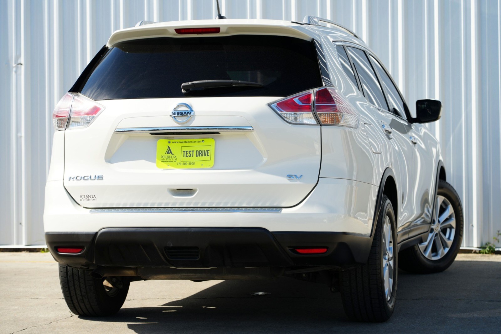 2016 Nissan Rogue SV photo 3