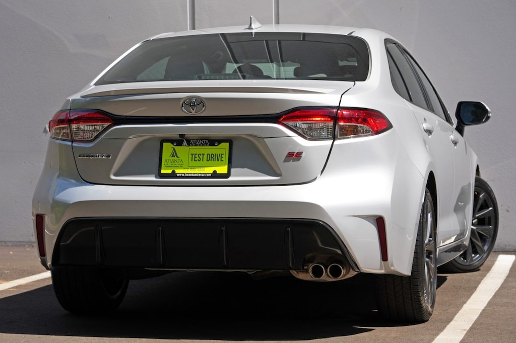 Used 2024 Toyota Corolla SE Sedan