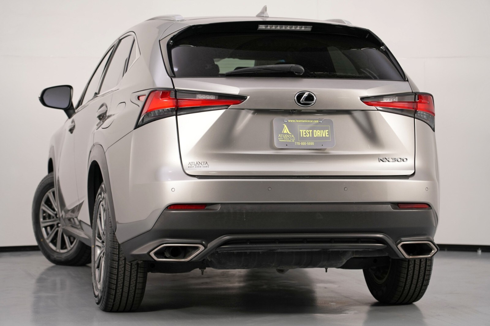 2019 Lexus NX 300 Luxury photo 4