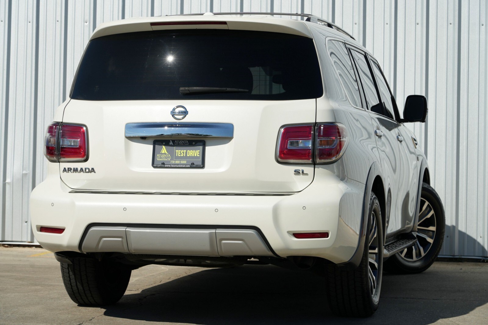 2018 Nissan Armada SL photo 3