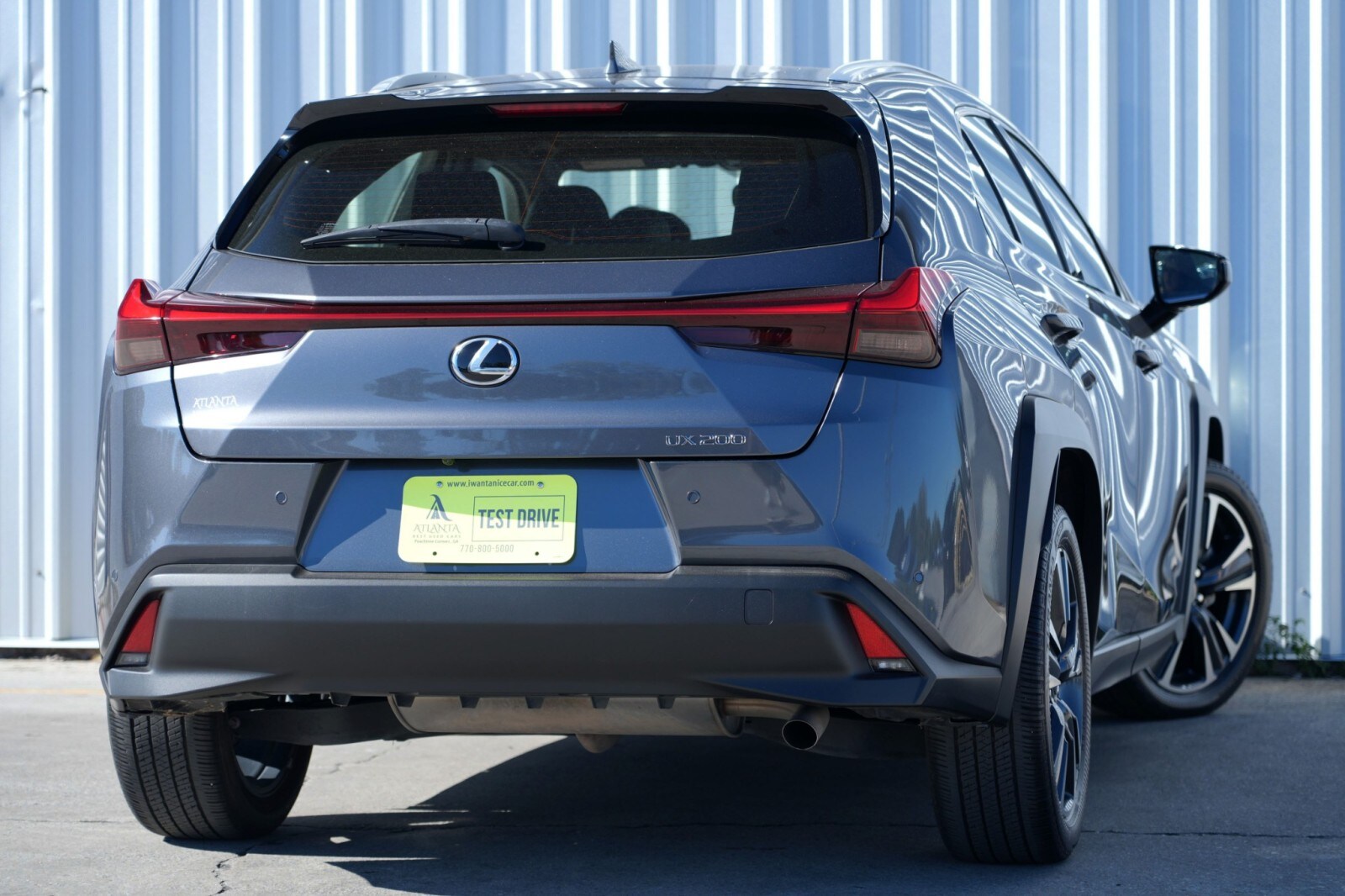 2022 Lexus UX 200 photo 3