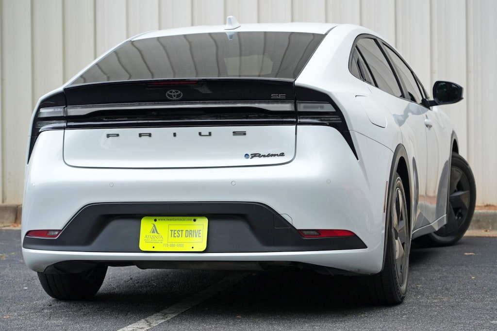 Used 2024 Toyota Prius Prime SE Hatchback