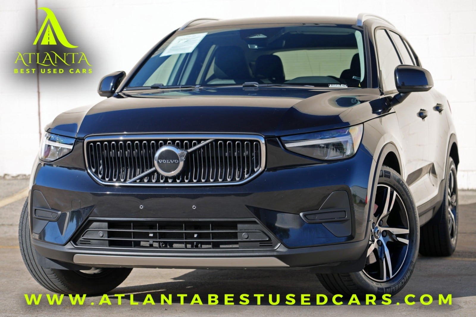 2023 Volvo XC40 B5 Core AWD's photo