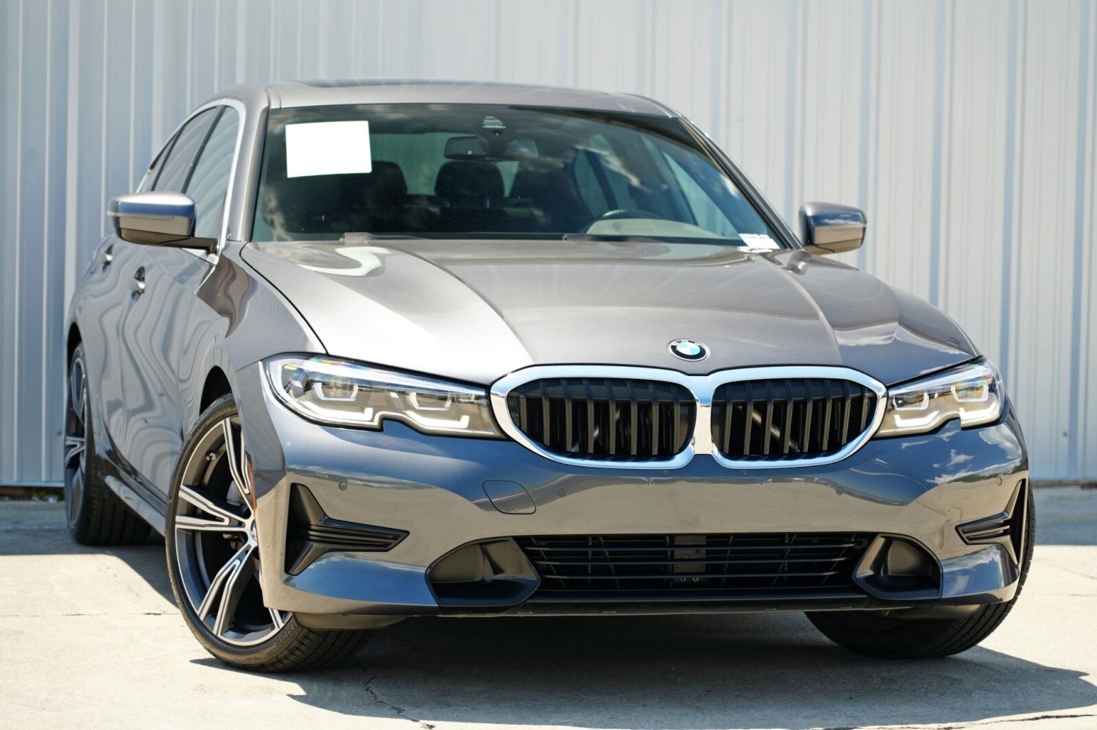 2021 Bmw 330i photo 2