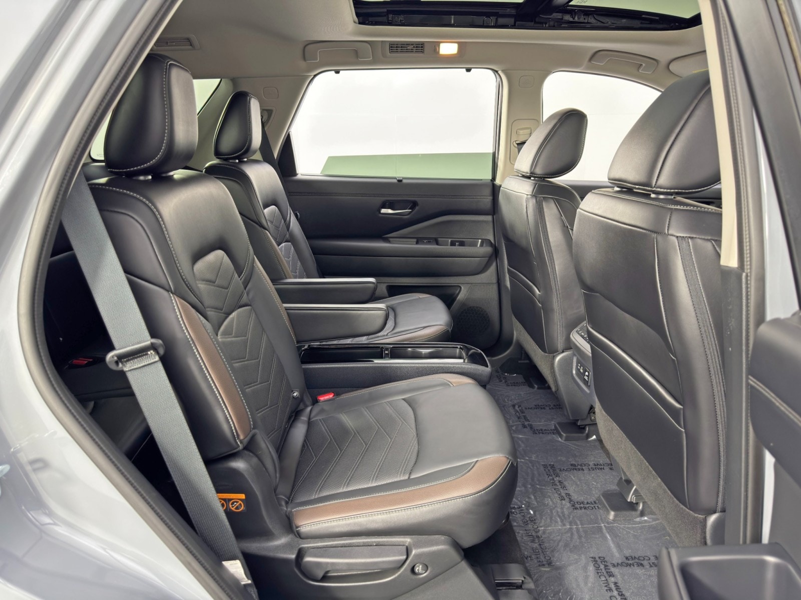 2024 Nissan Pathfinder Platinum - Photo 41
