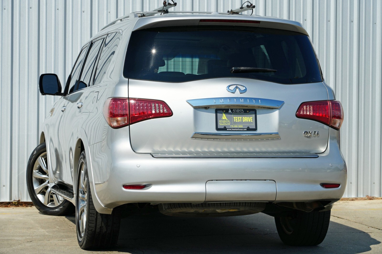 2012 Infiniti QX56 photo 4