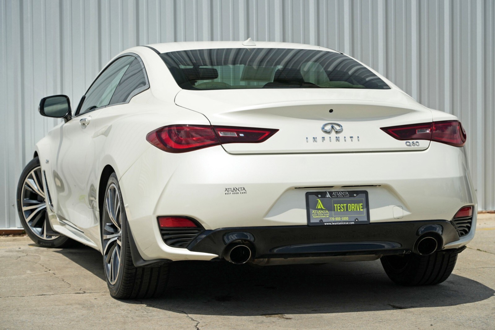 2017 Infiniti Q60 3.0t Premium photo 4