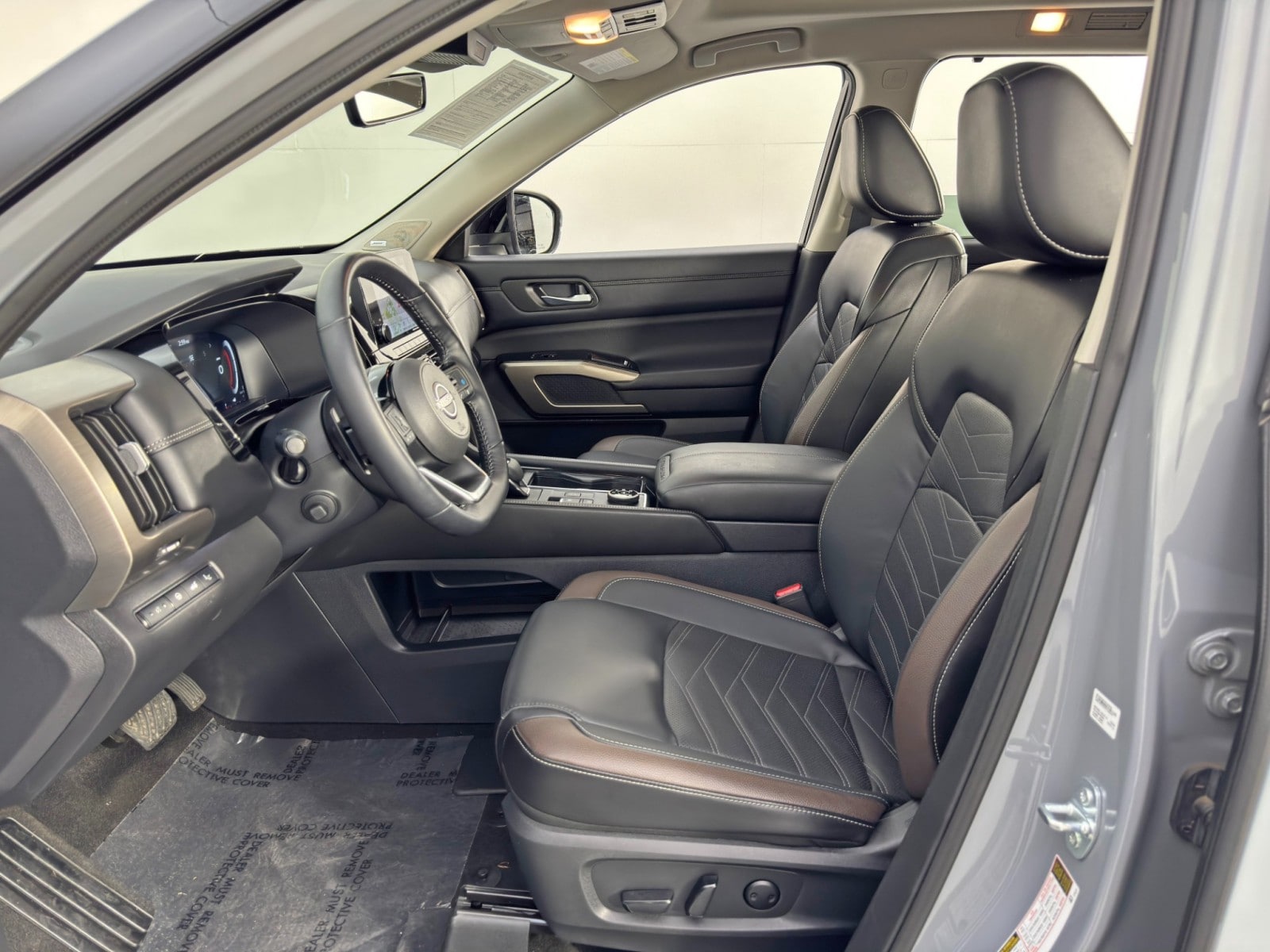 2024 Nissan Pathfinder Platinum - Photo 16