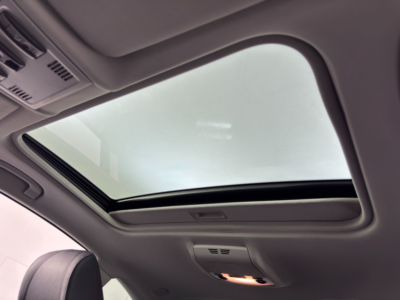 2008 BMW 3 Series 335i - Photo 11