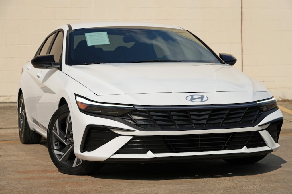 Used 2025 Hyundai Elantra SEL Sport Sedan