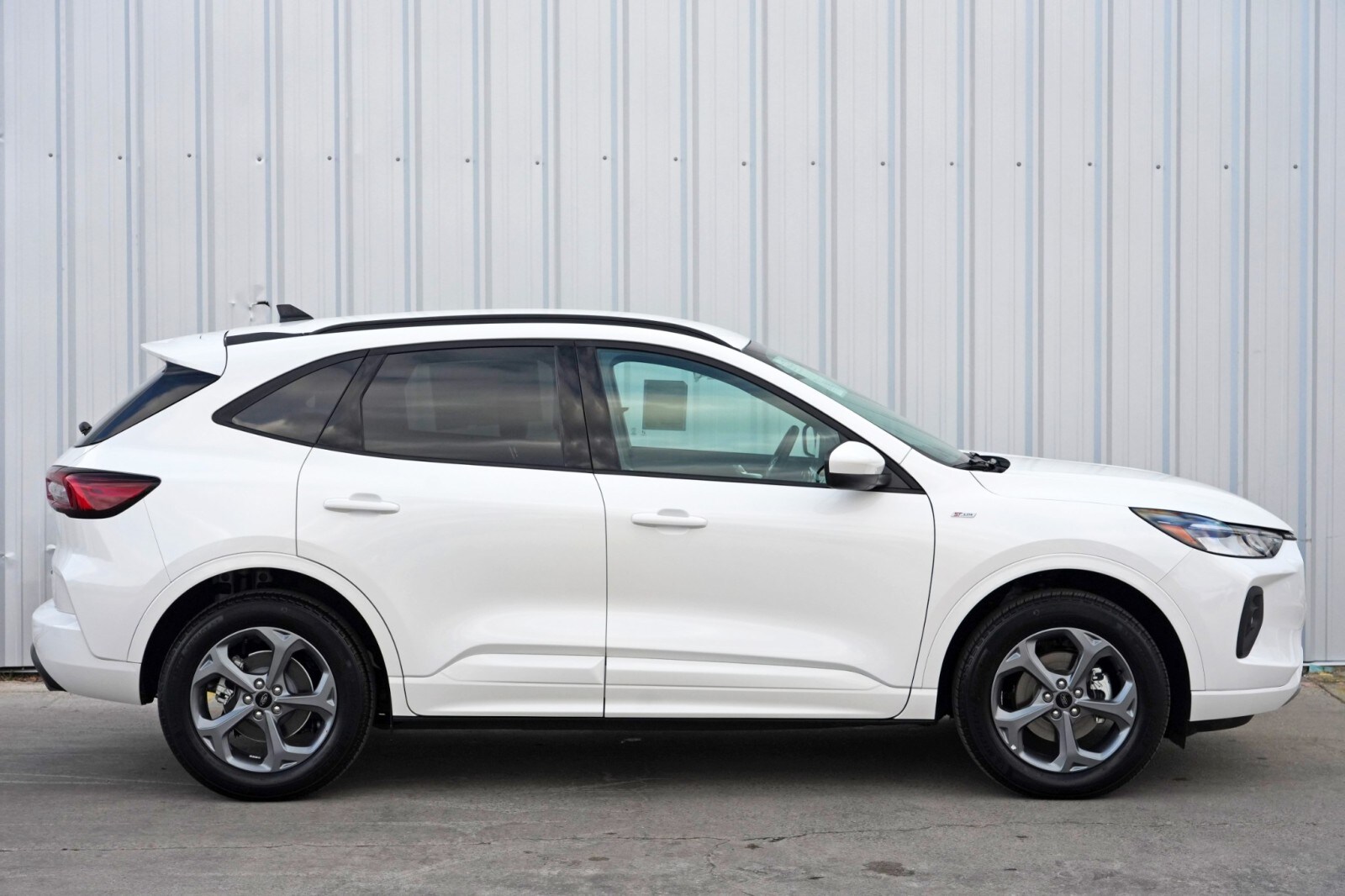 2024 Ford Escape ST-Line Select - Photo 47