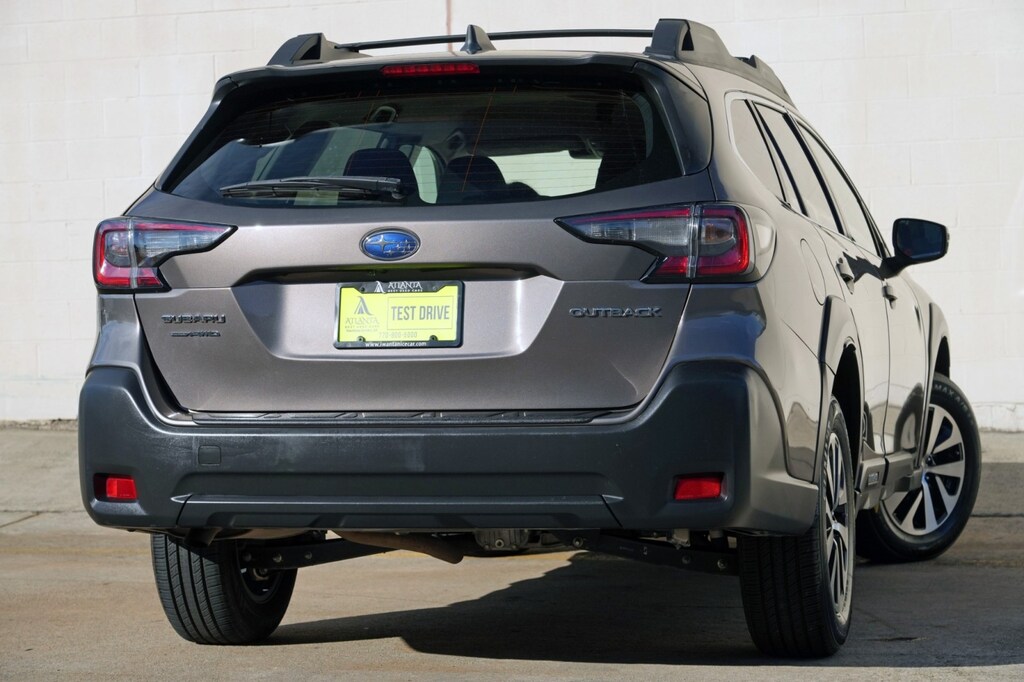 Used 2024 Subaru Outback Premium SUV