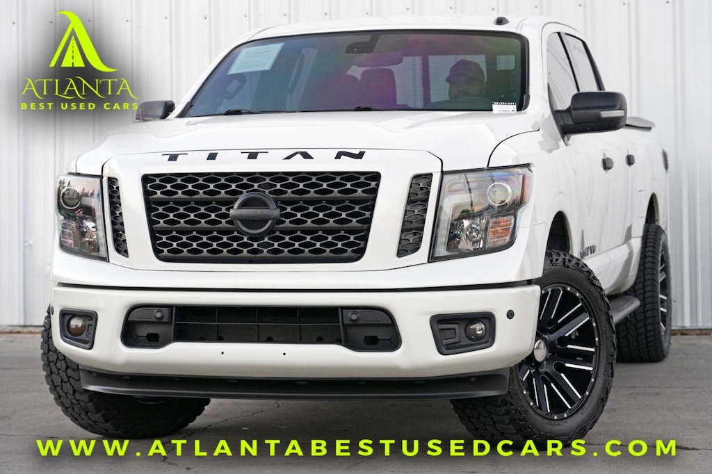 Used 2019 Nissan Titan SV w/ Midnight Edition & Convenience Package Truck Crew Cab