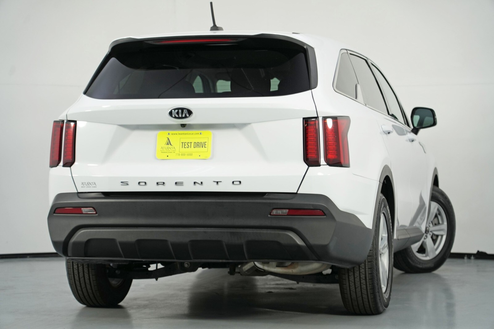 2021 Kia Sorento LX photo 3
