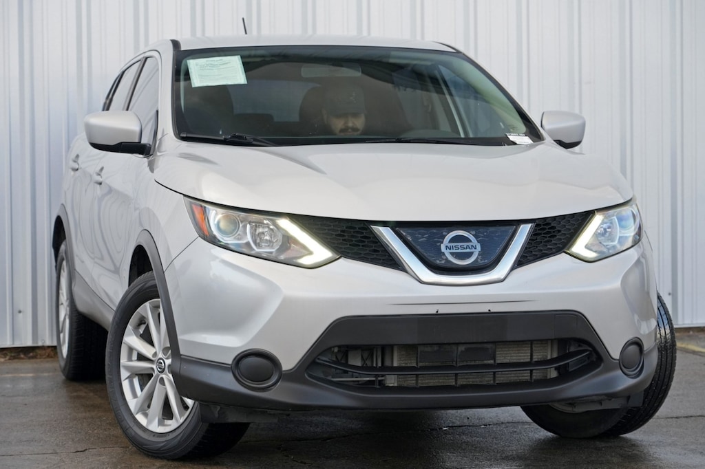 Used 2019 Nissan Rogue Sport S w/ Appearance Package SUV