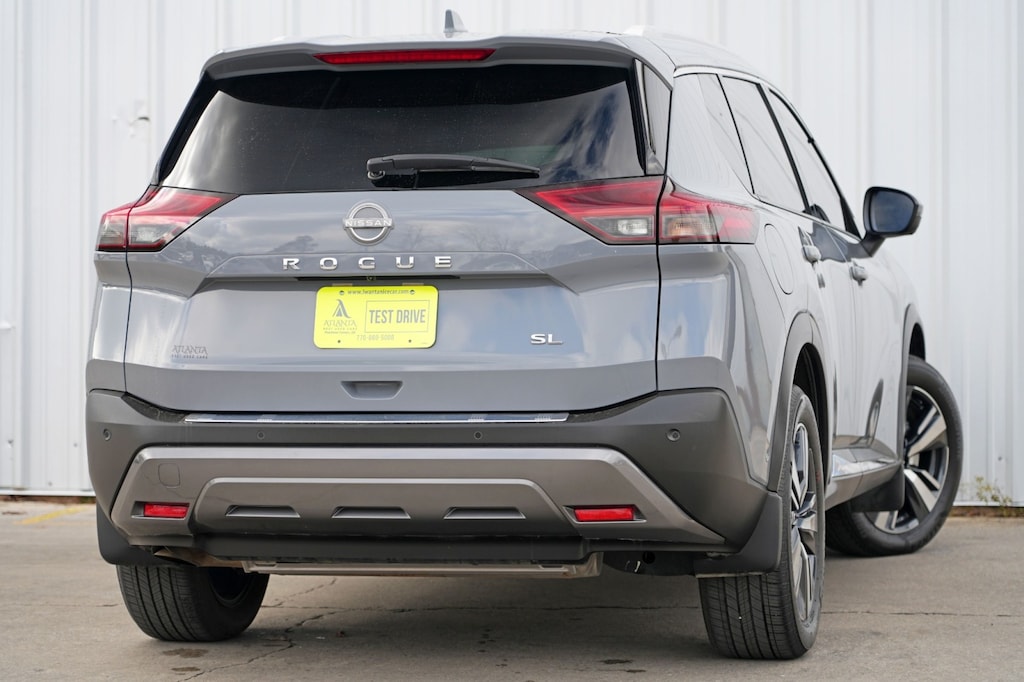 Used 2023 Nissan Rogue SL w/ Premium Package SUV