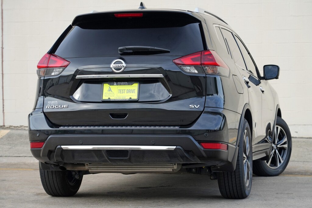 Used 2019 Nissan Rogue SV w/ Premium Package SUV