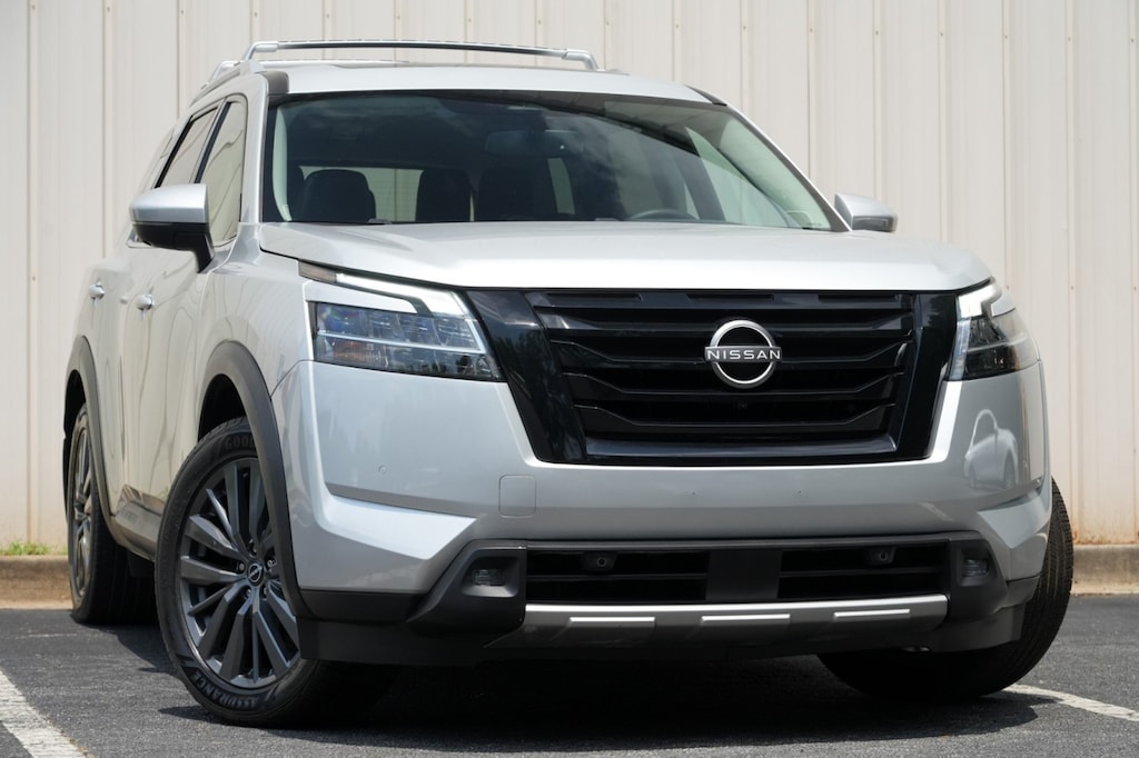 Used 2022 Nissan Pathfinder SL w/ Premium Package SUV