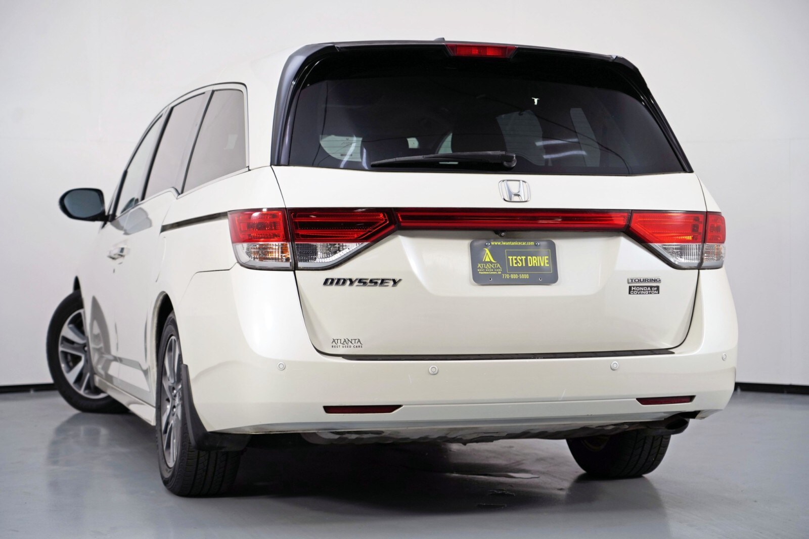 2016 Honda Odyssey Touring photo 4