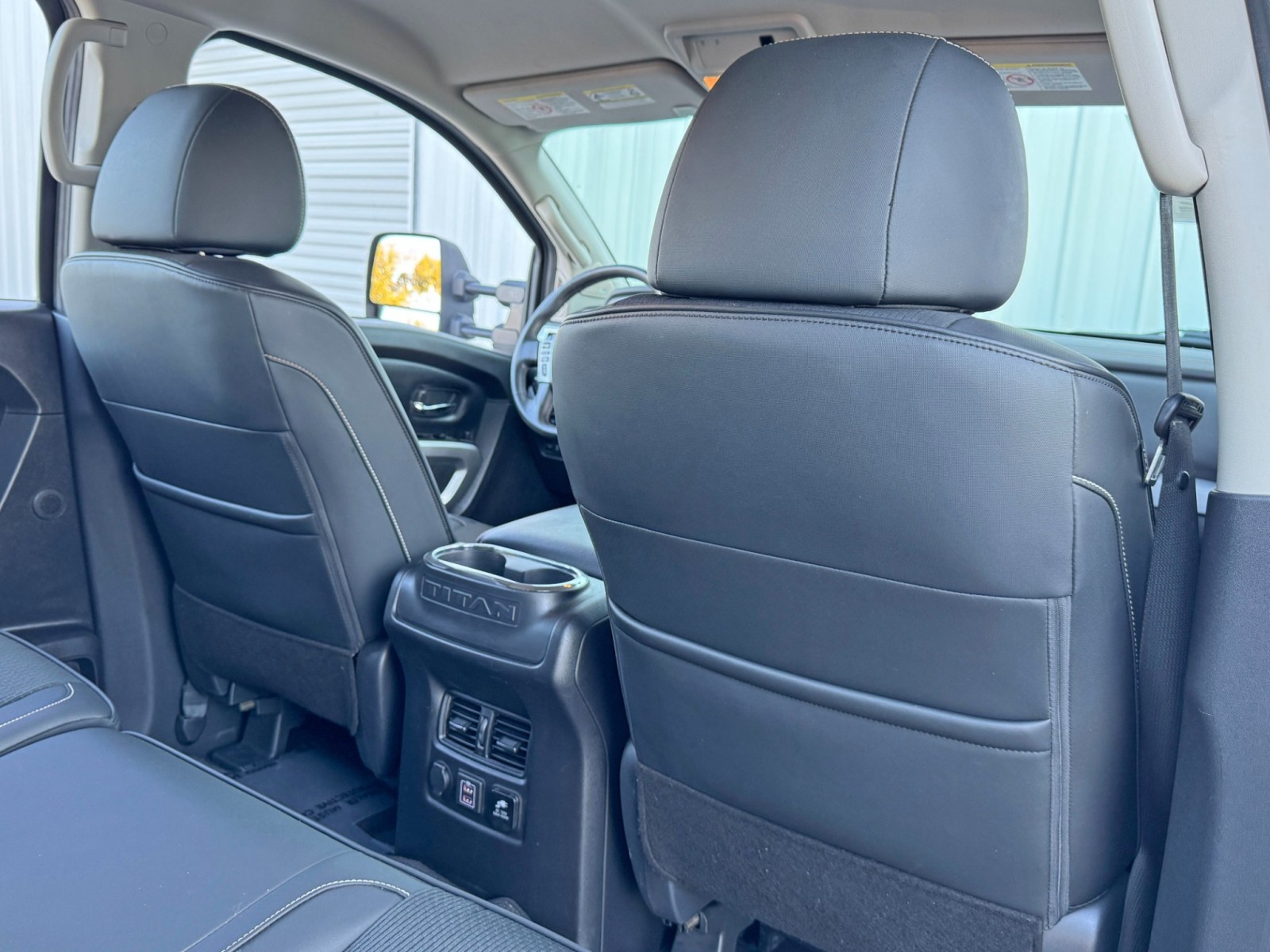 2019 Nissan Titan XD Pro-4X - Photo 32