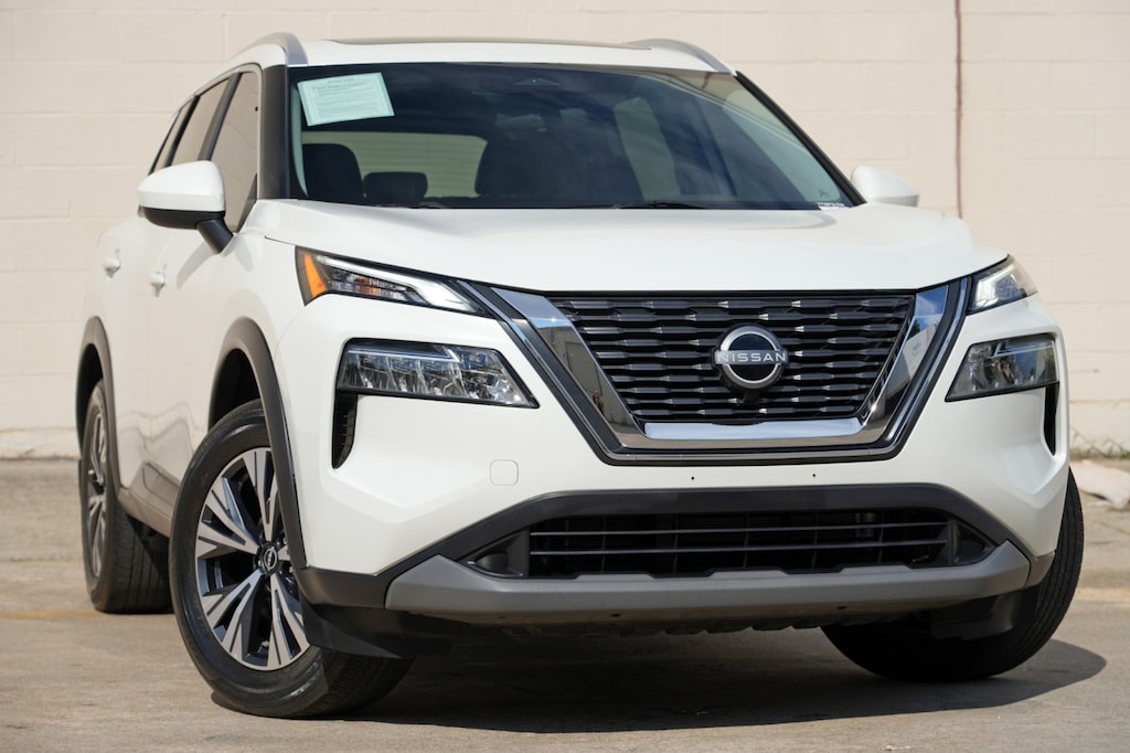 Used 2023 Nissan Rogue SV w/ Premium Package SUV