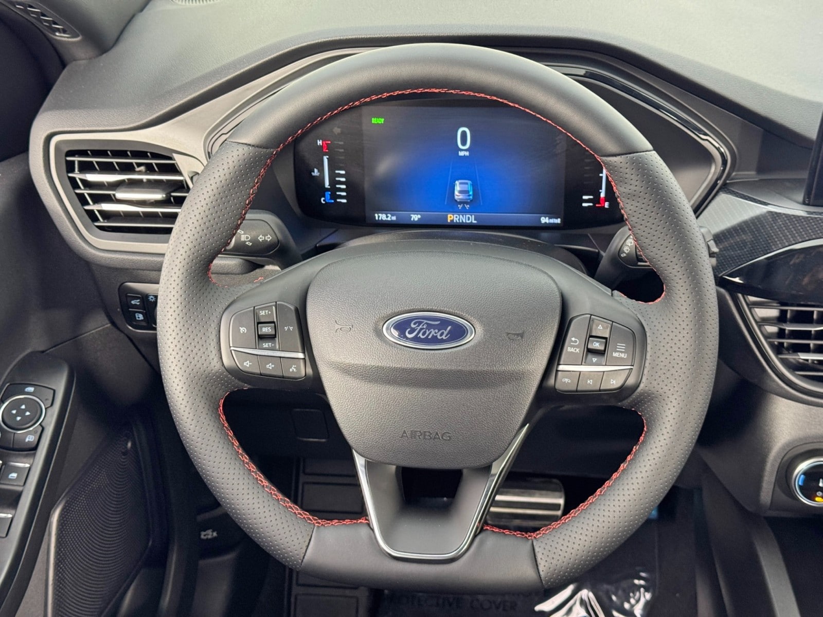2024 Ford Escape ST-Line Select - Photo 18