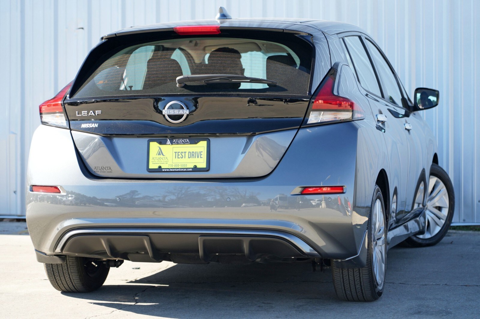 2025 Nissan Leaf S photo 3