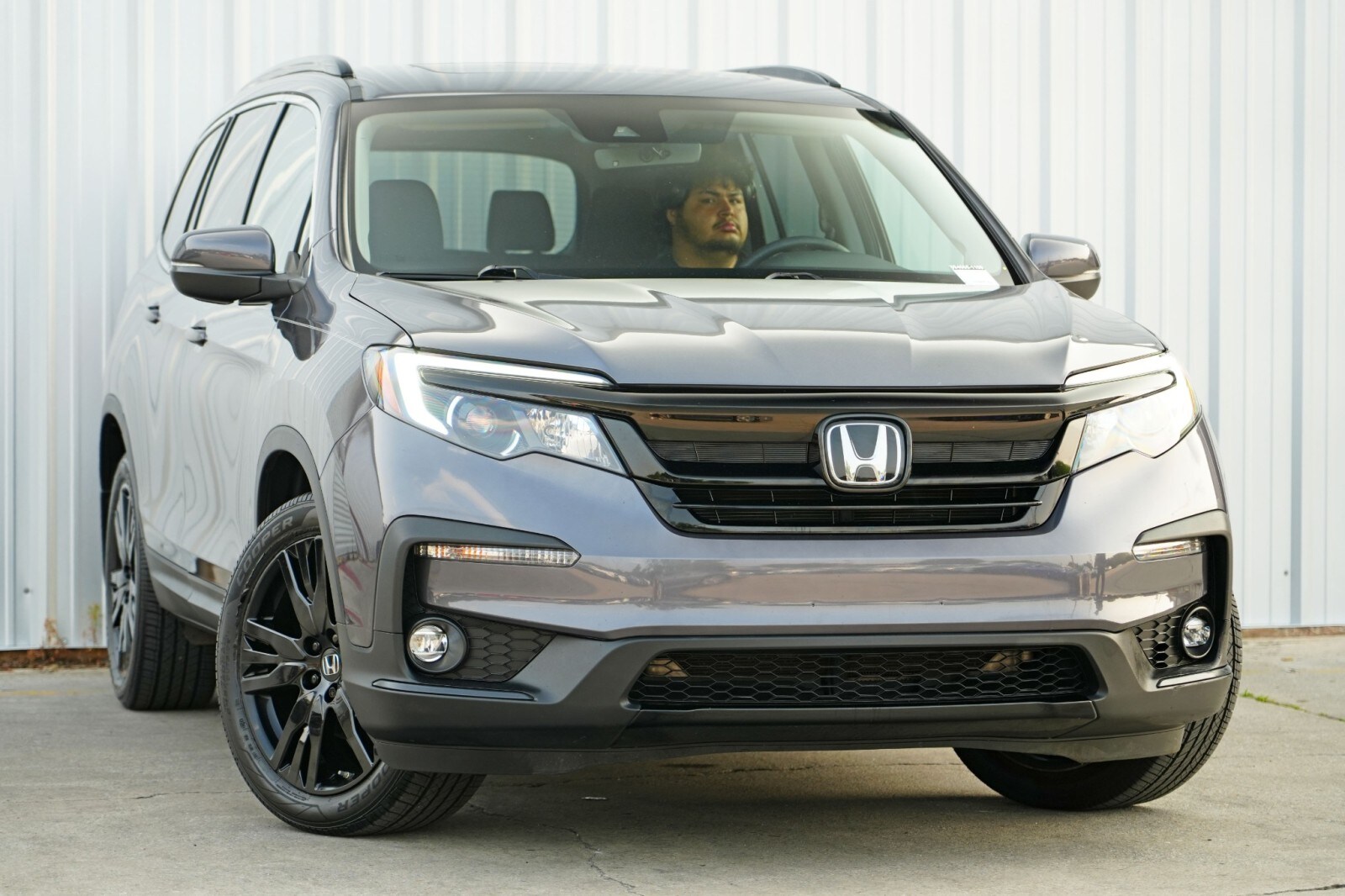 2022 Honda Pilot Special Edition photo 2