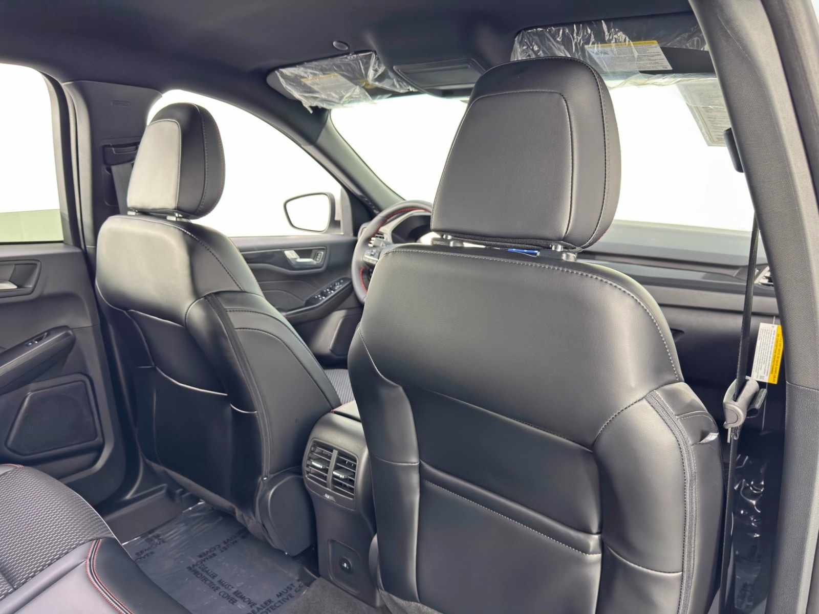 2024 Ford Escape ST-Line Select - Photo 31