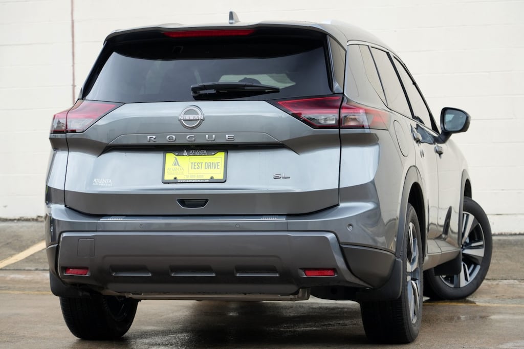 Used 2024 Nissan Rogue SL SUV