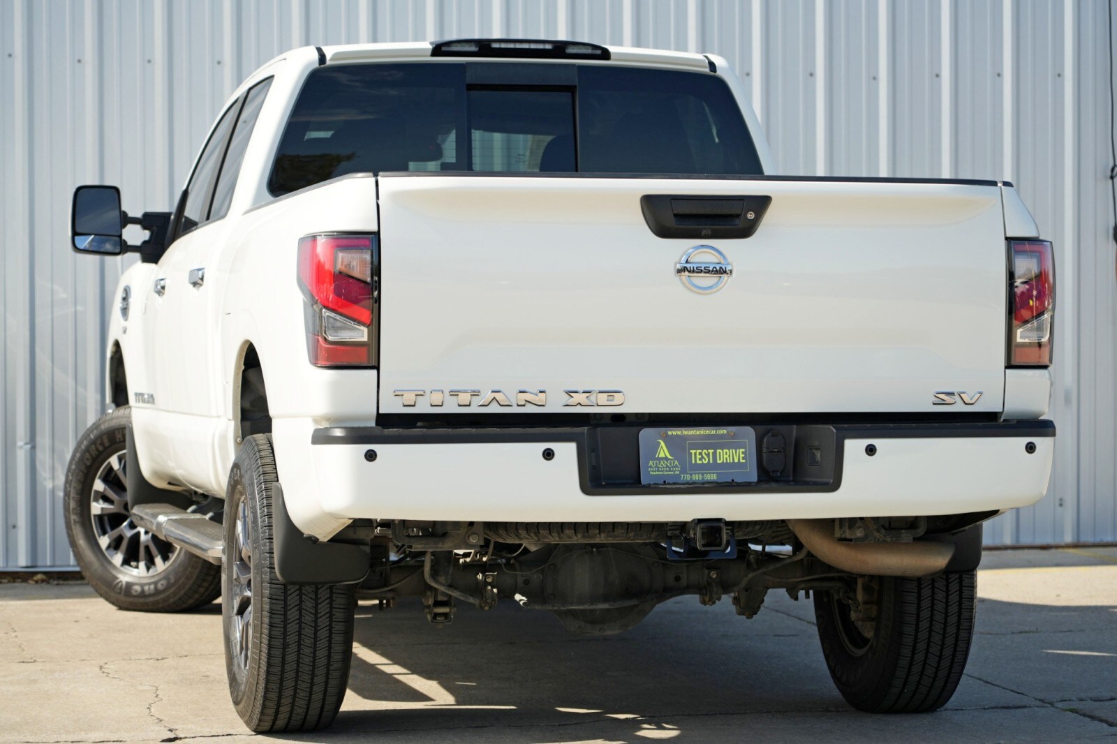 2017 Nissan Titan SV photo 3