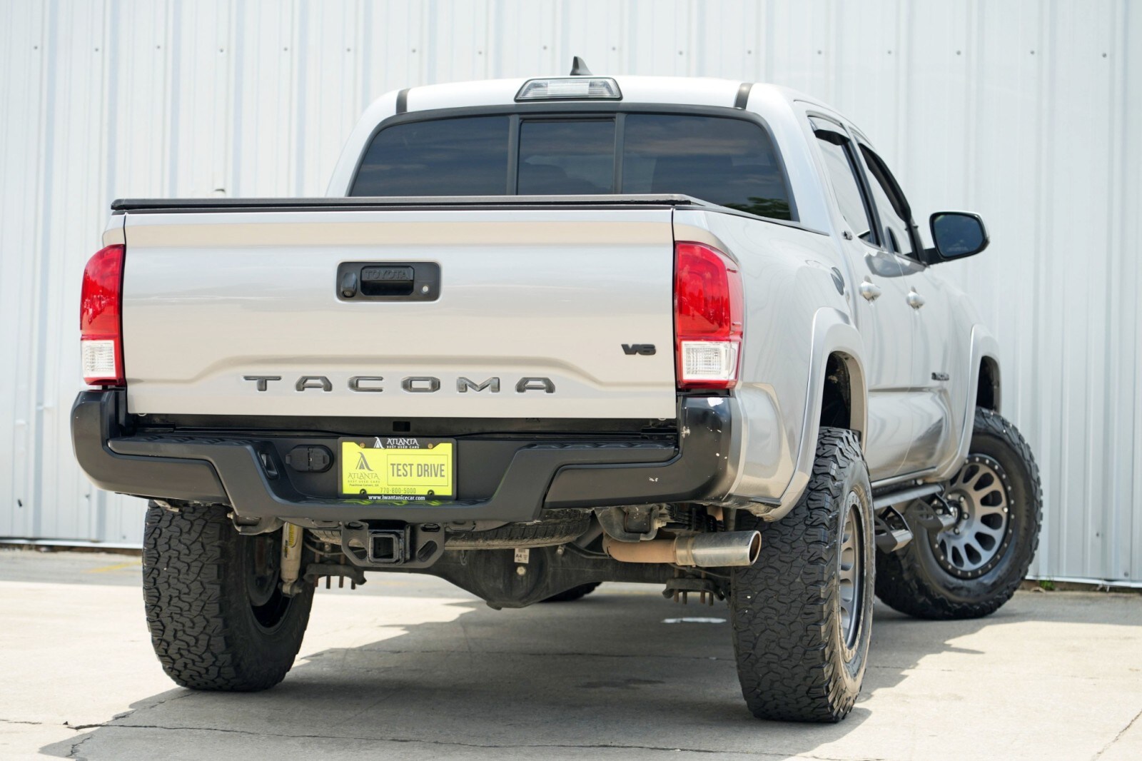 2016 Toyota Tacoma SR5 photo 3