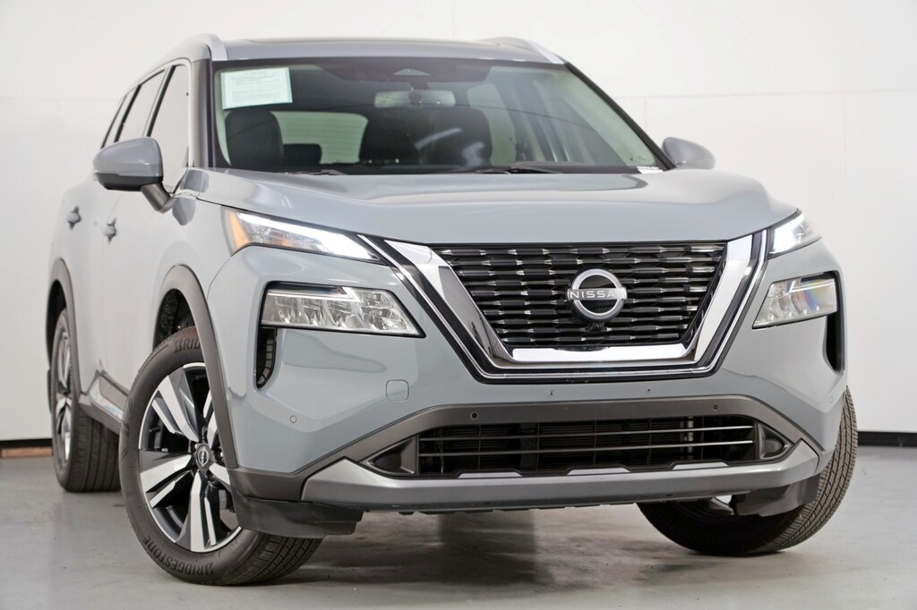 Used 2023 Nissan Rogue SL w/ Premium Package SUV