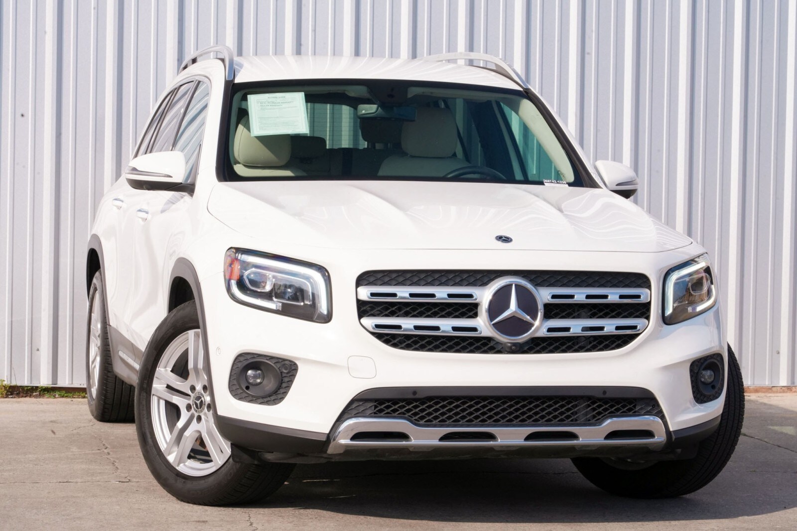 2021 Mercedes Benz GLB 250 photo 2