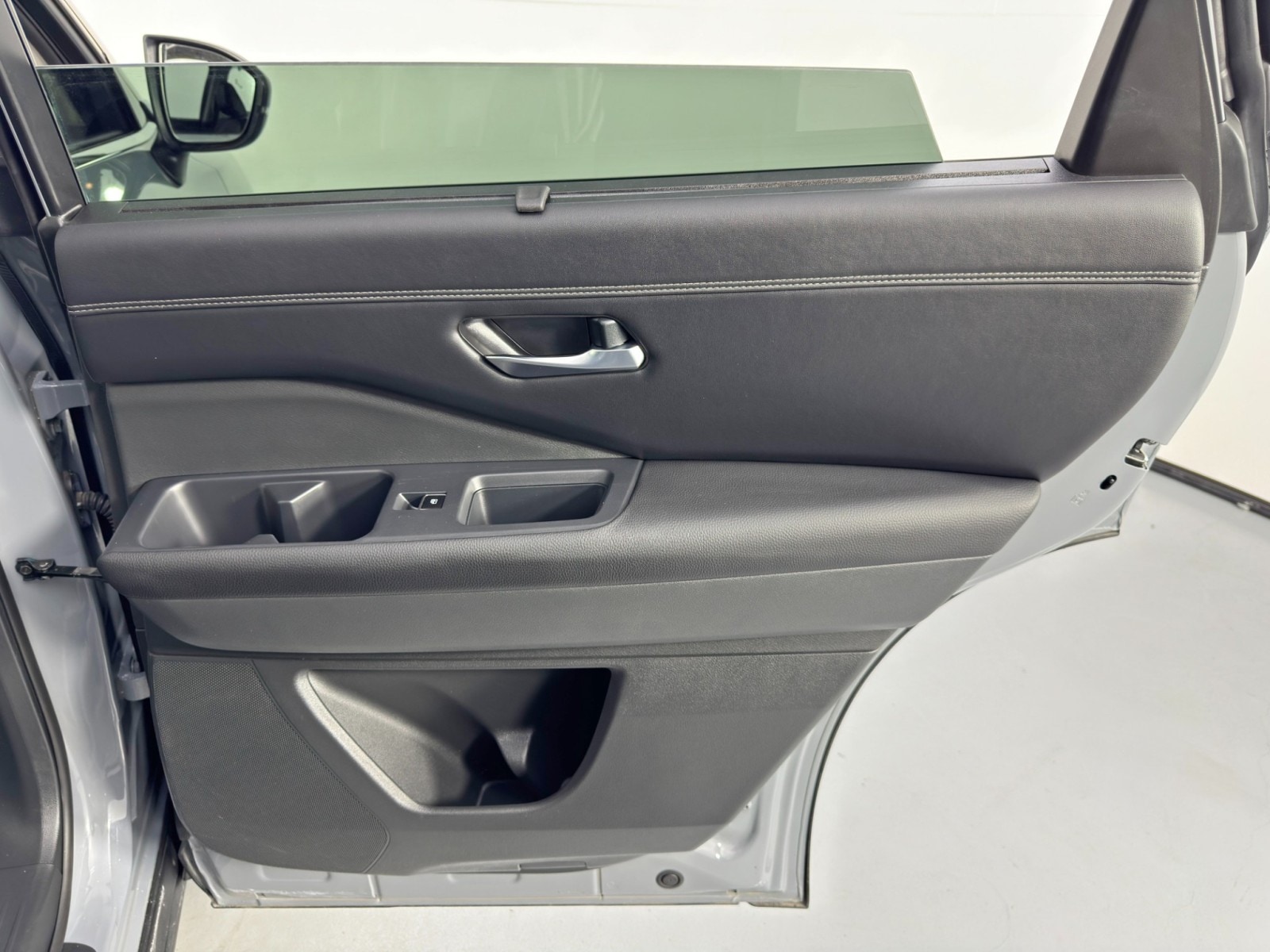 2024 Nissan Pathfinder Platinum - Photo 46