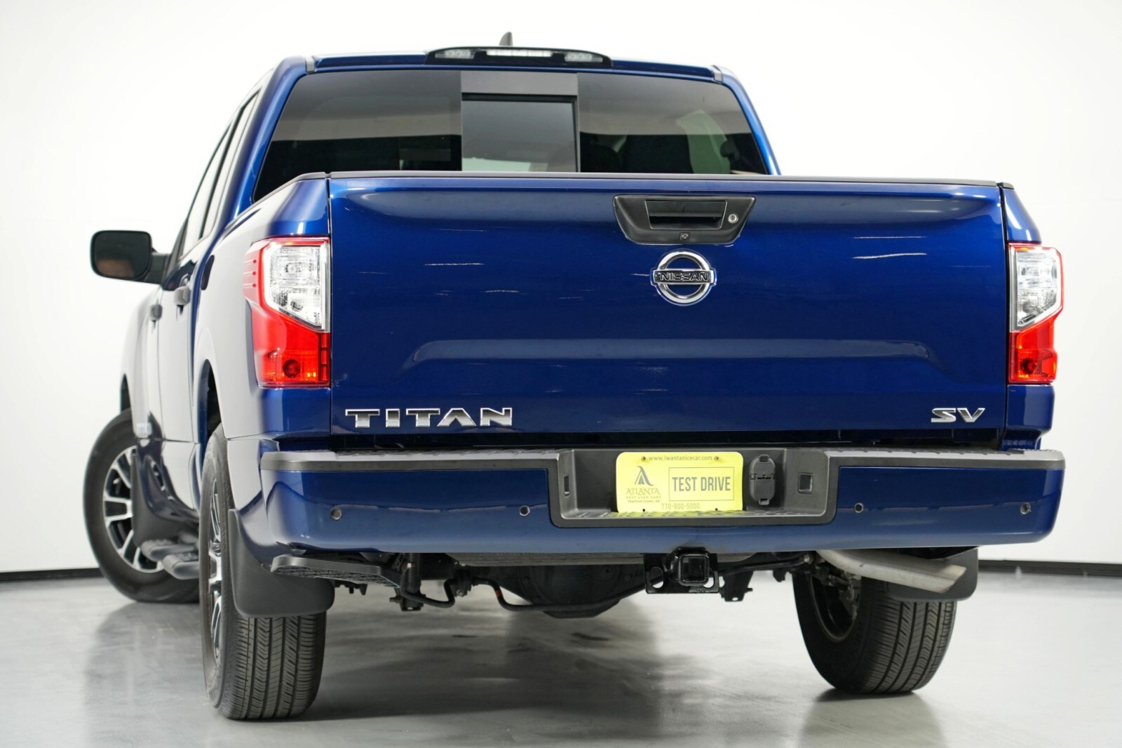 2022 Nissan Titan SV photo 4
