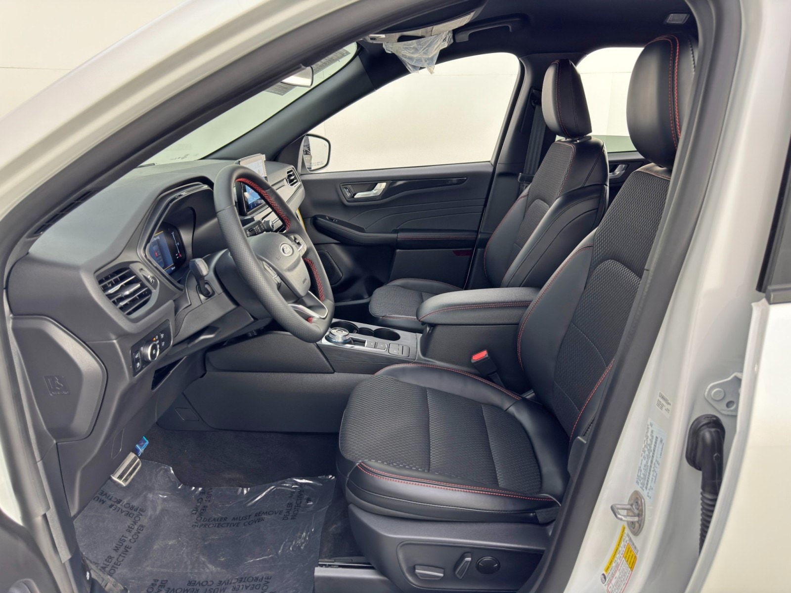 2024 Ford Escape ST-Line Select - Photo 15